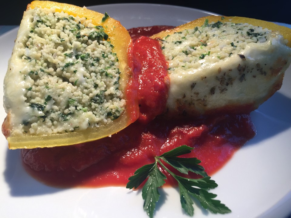 Gefüllte Paprika mit Couscous von Salrond | Chefkoch.de