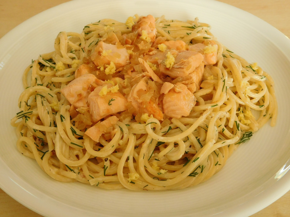 Spaghetti mit Lachs und Zitronensoße von McMoe | Chefkoch.de