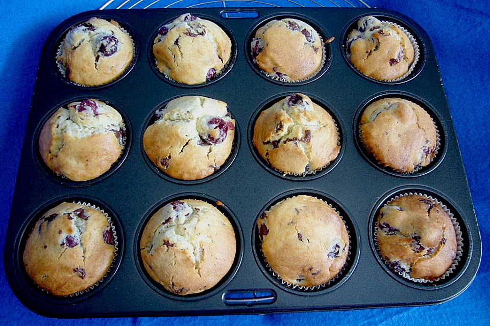 Kirsch - Muffins mit Schoko - Stückchen von kleinemama3 | Chefkoch.de