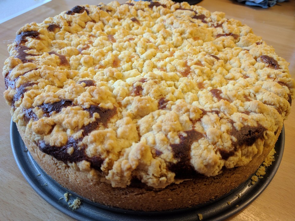 Käsekuchen mit Kirschen und Streuseln von kleinemama3 | Chefkoch.de