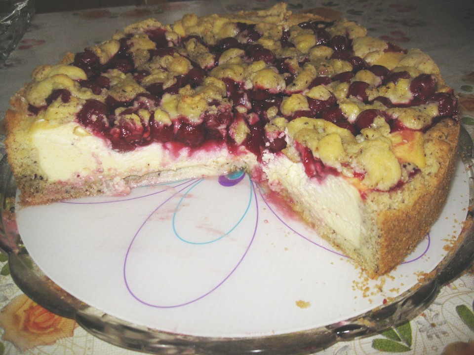 Käsekuchen mit Kirschen und Streuseln von kleinemama3 | Chefkoch.de