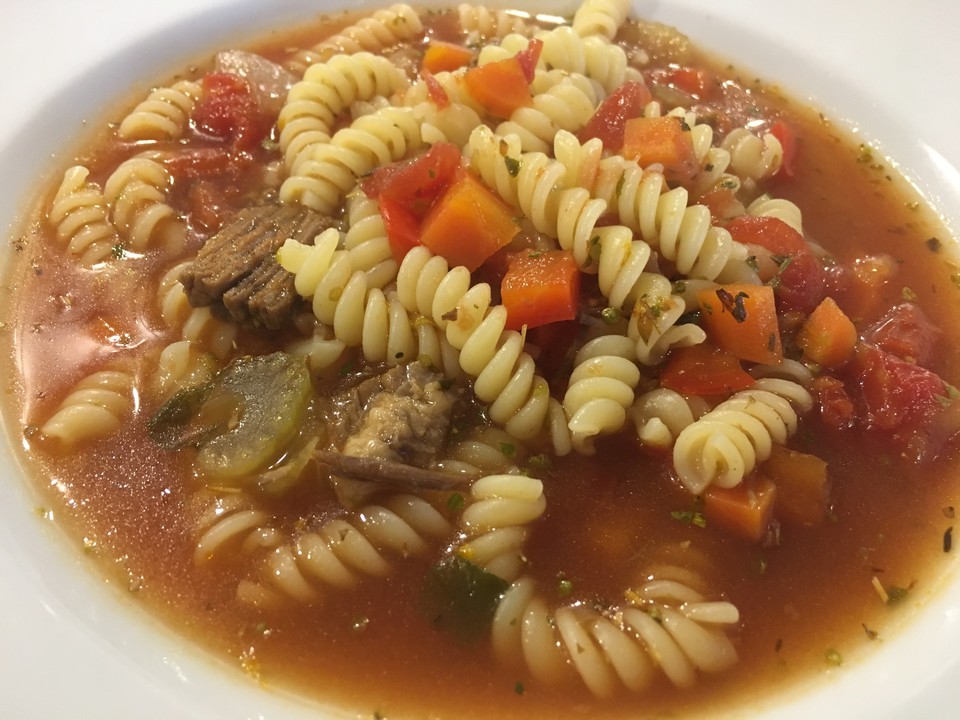 Italienische Gemüsesuppe mit Nudeln von Sebastian81 | Chefkoch.de