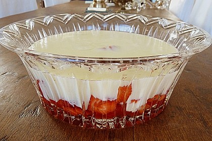 Vanillepudding mit Erdbeeren 9
