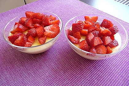Vanillepudding mit Erdbeeren 5