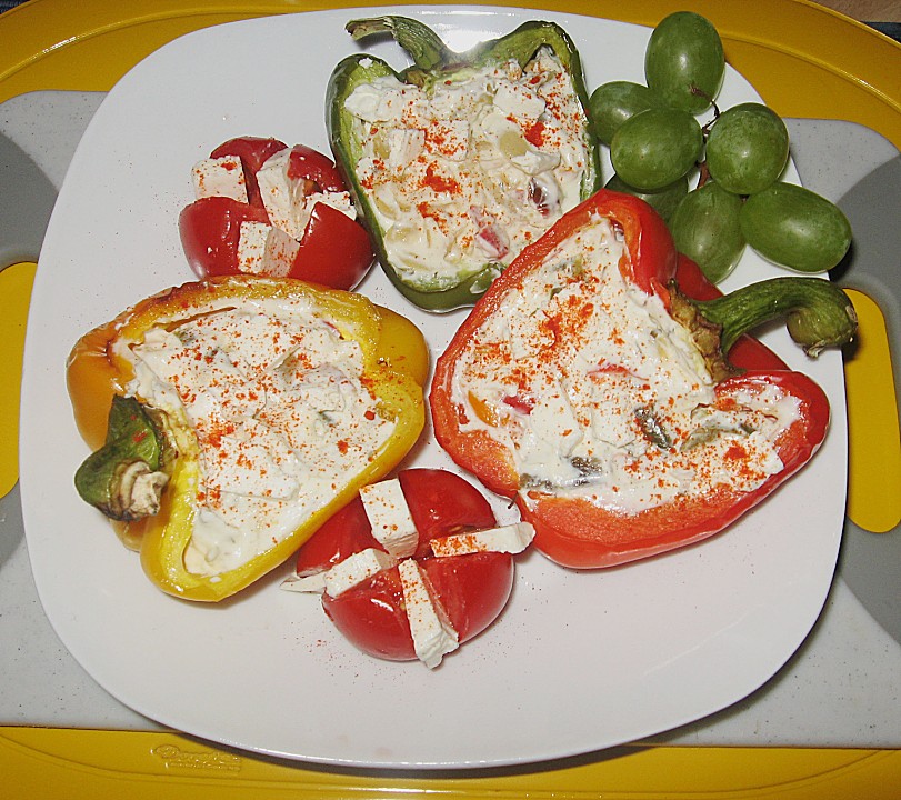 Illes sommerlich gegrillte Paprika mit mediterraner Füllung von ...