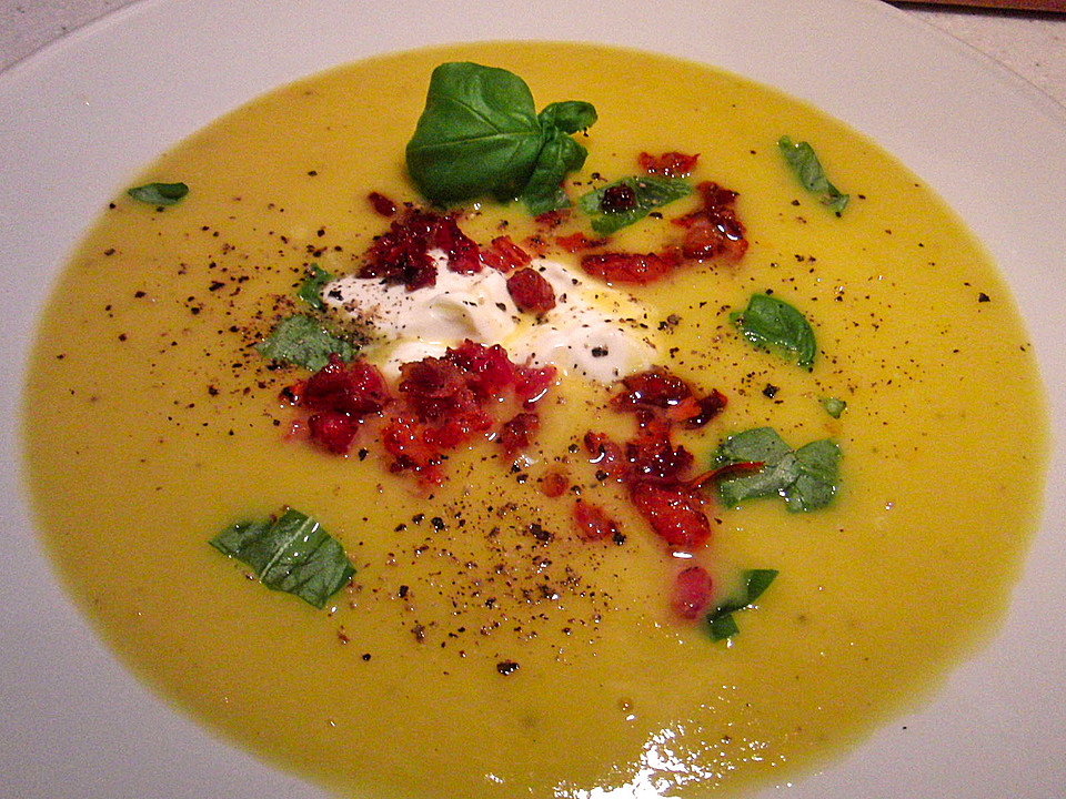 Suppe von gelber Zucchini mit Basilikum von hershel | Chefkoch.de