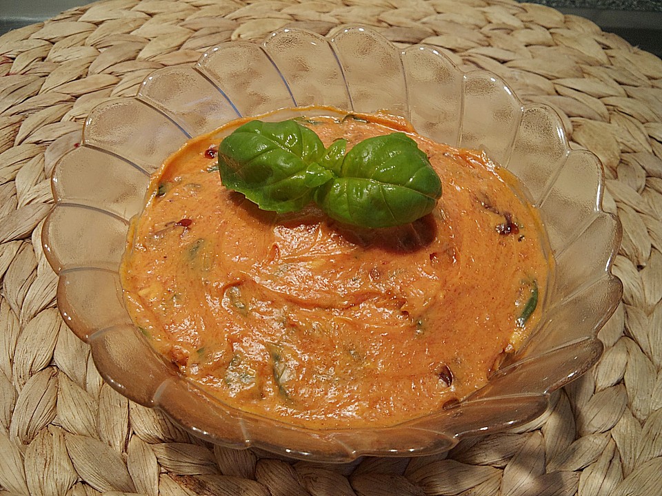 Tomaten - Basilikum - Butter mit Knoblauch von Jamaica | Chefkoch.de