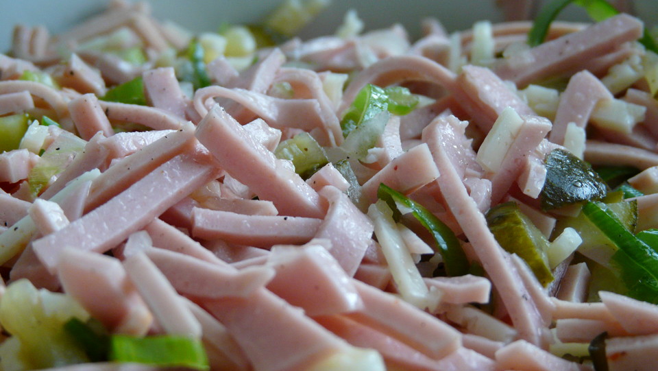 Schweizer Wurstsalat von enelaacher | Chefkoch.de Schweizer Wurstsalat von enelaacher | Chefkoch.de