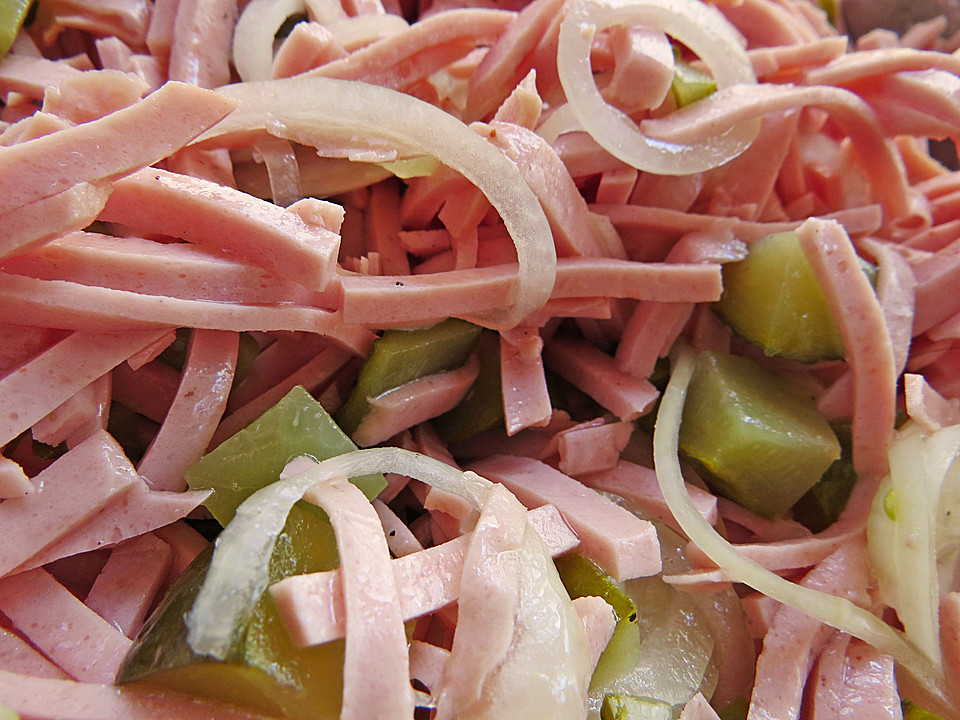 Schweizer Wurstsalat von enelaacher | Chefkoch.de Schweizer Wurstsalat von enelaacher | Chefkoch.de