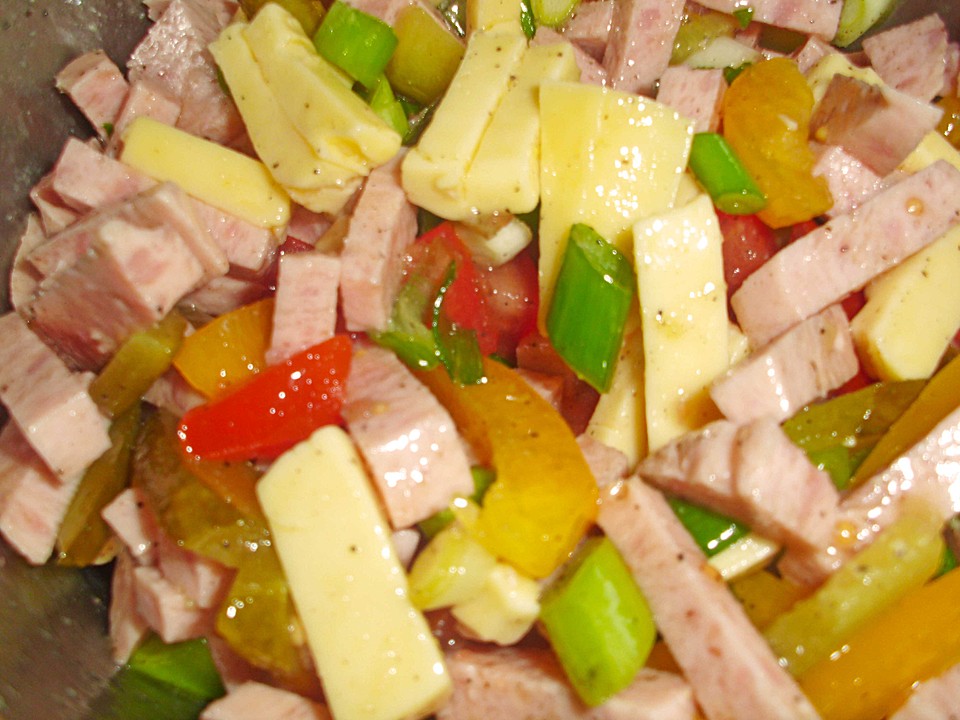 Schweizer Wurstsalat von enelaacher | Chefkoch.de