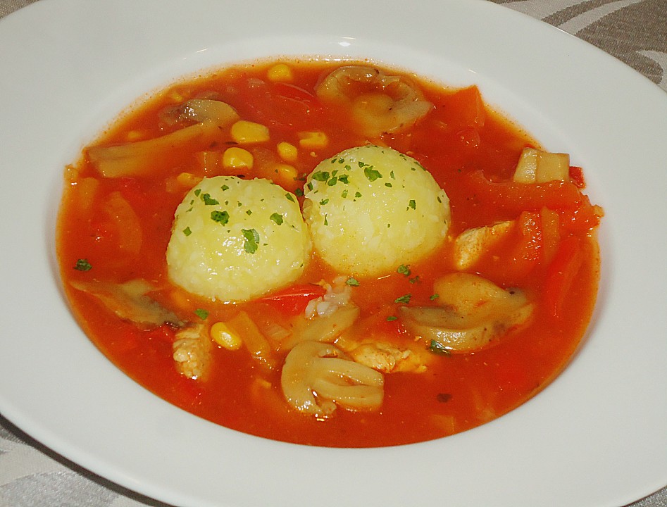 Putengulaschsuppe mit Klößchen von Sandy2509 | Chefkoch.de