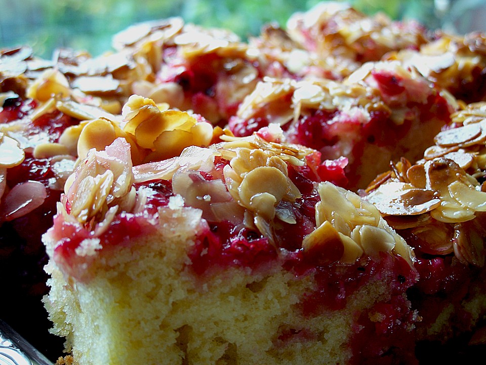 Johannisbeerkuchen mit Mandelkrokant von salmisanni | Chefkoch.de