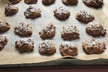 Haselnuss - Kugeln von Möppie | Chefkoch.de