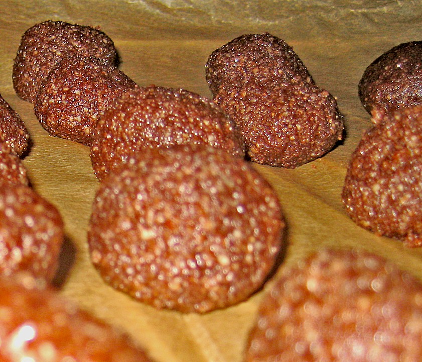 Haselnuss - Kugeln von Möppie | Chefkoch.de
