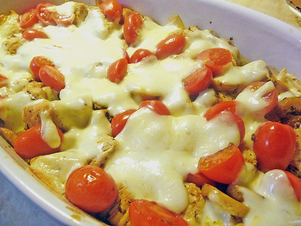 Überbackene Hähnchenfiletsteaks mit Tomate und Champignons von ...