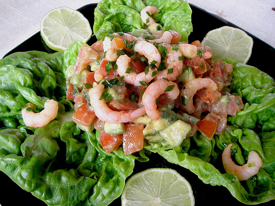 Tomaten - Avocado - Salat mit gebratenen Garnelen von GourmetKathi ...