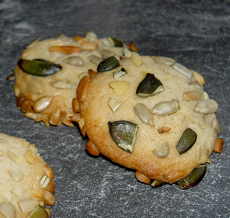 Zimt - Cookies mit Pinienkernen von karaburun | Chefkoch.de