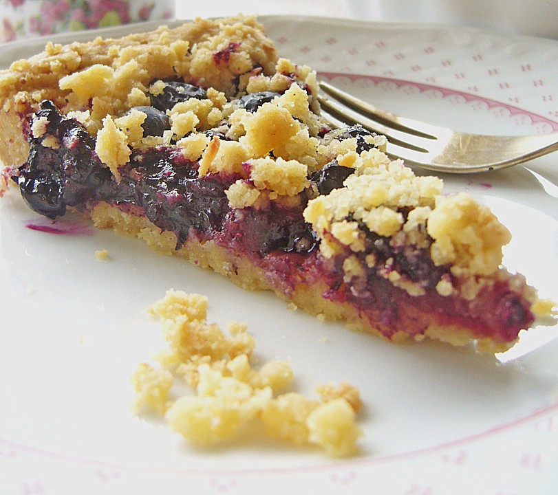 Fruchtige Heidelbeertarte mit Zimt - Kokos - Streuseln von -Lubu ...