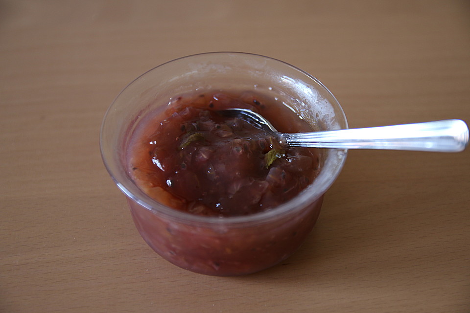 Rote Stachelbeer - Marmelade mit Minze von pyroxene | Chefkoch.de