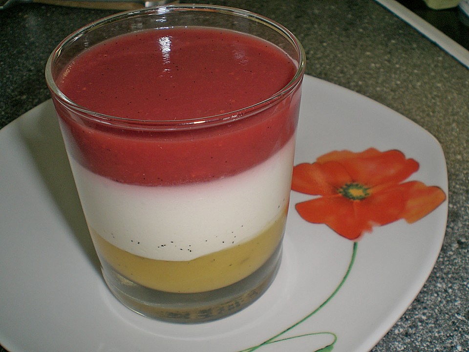Holunderblüten - Joghurtmousse mit Erdbeeren - Orangen - Gelee von ...