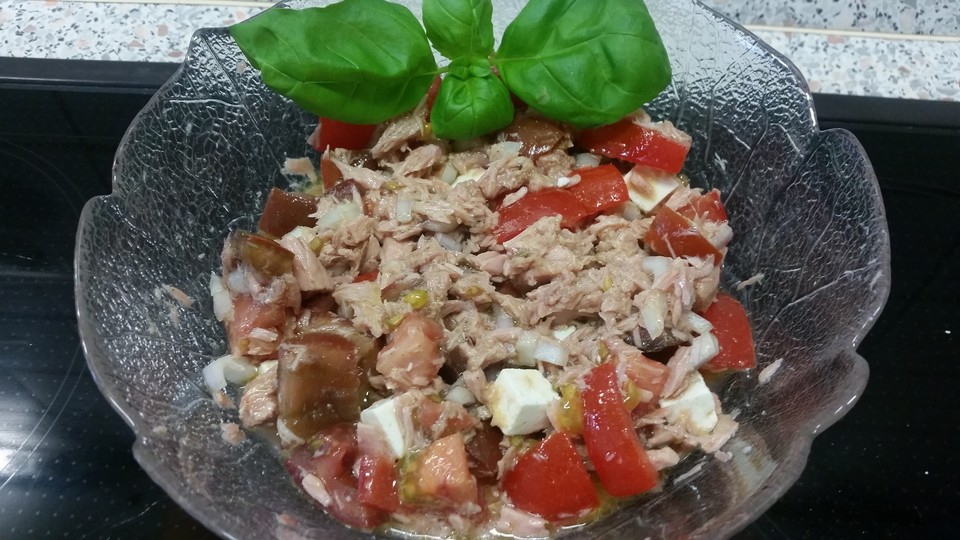 Tomaten - Thunfisch Salat von Heike34 | Chefkoch.de