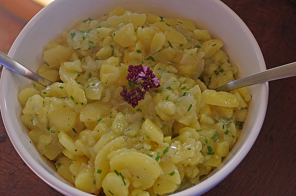 österreichischer Kartoffelsalat österreichischer Kartoffelsalat