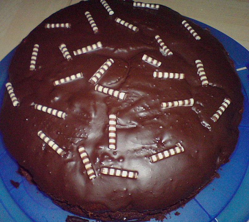 Schokotorte mit Pudding - Kirsch - Füllung von devilsangel2408 ...