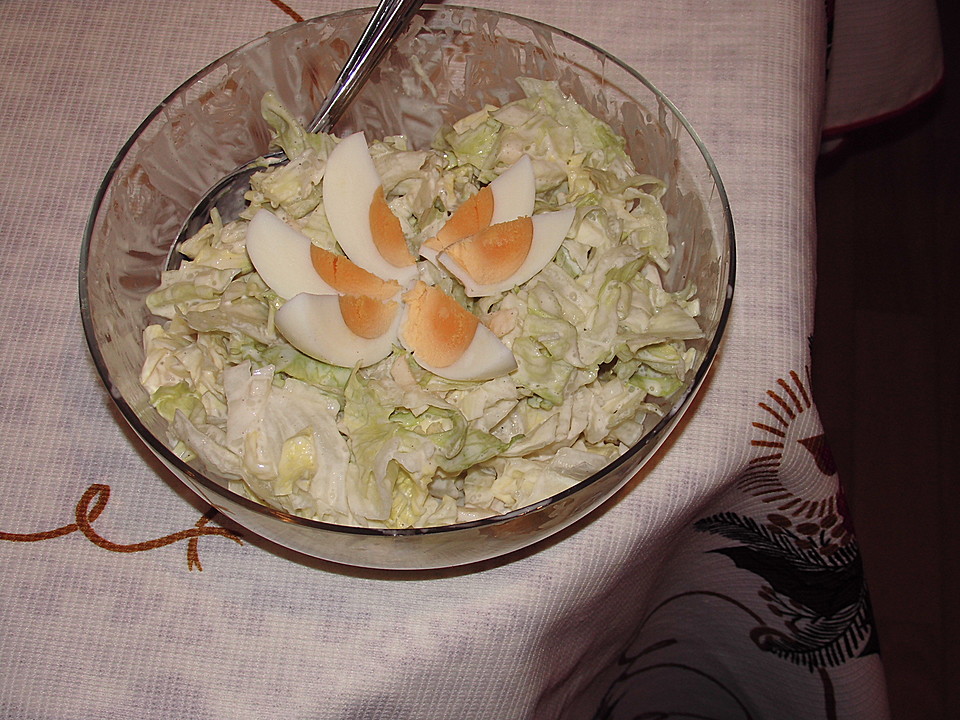 Eisbergsalat mit Äpfeln von Kochtruffel | Chefkoch.de