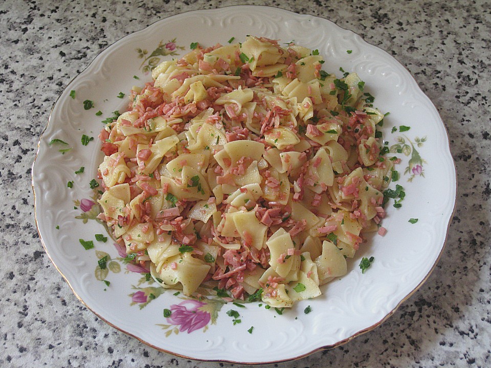 Fleckerlspeise - Wurstfleckerl von gabipan | Chefkoch.de