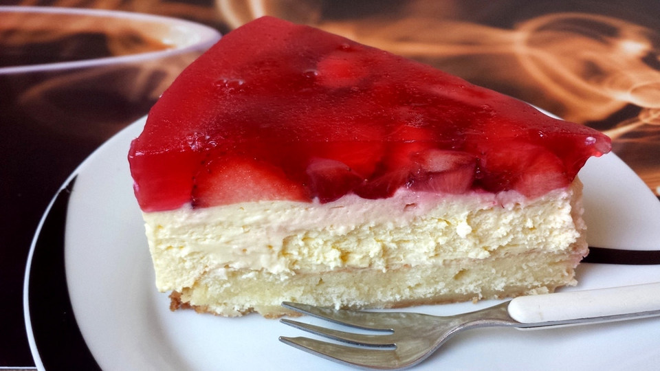 Erdbeerkuchen mit Schmand - Vanillecreme von Loeckchen87 | Chefkoch.de