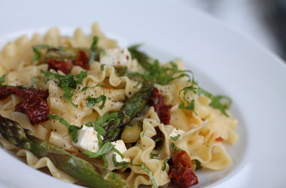 Spargel - Pasta mit getrockneten Tomaten von anfieta | Chefkoch.de
