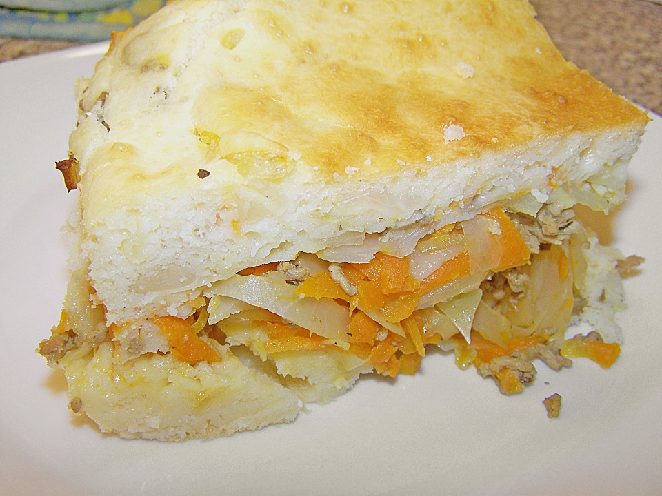 Herzhafter Kuchen mit Weißkohl - Hackfleisch Füllung von x-woman ...