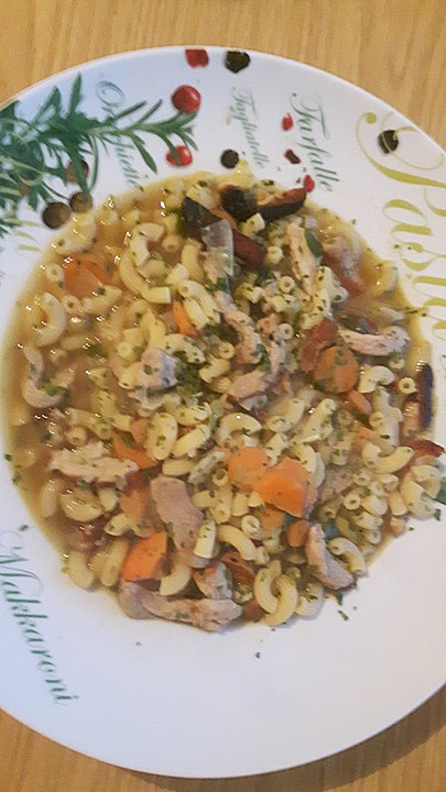 Rindfleischsuppe mit Nudeln und Gemüse von Roseanne | Chefkoch.de