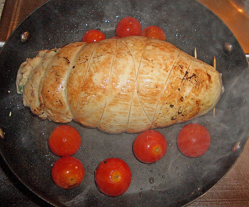 Gefüllter Putenrollbraten mit Spinat, Mozzarella und Tomaten von ...