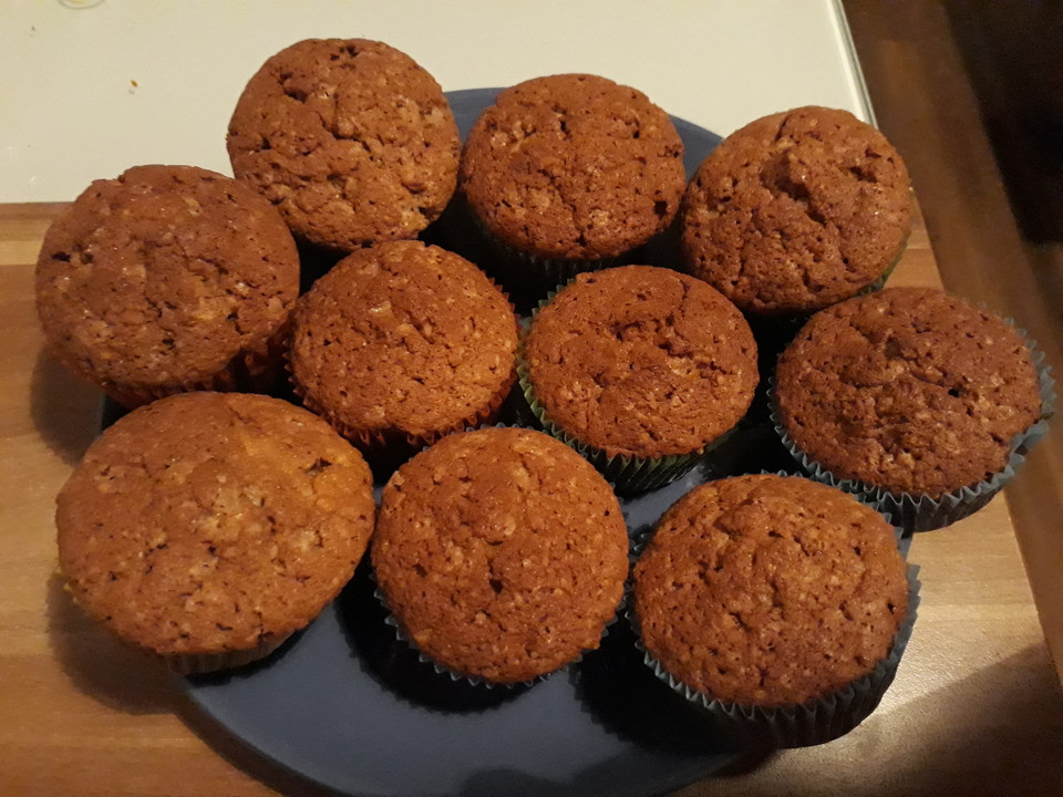 Baileys - Muffins mit Haselnusskrokant von SHanai | Chefkoch.de