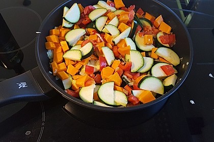Vegetarischer Nudelauflauf mit Kürbis 23
