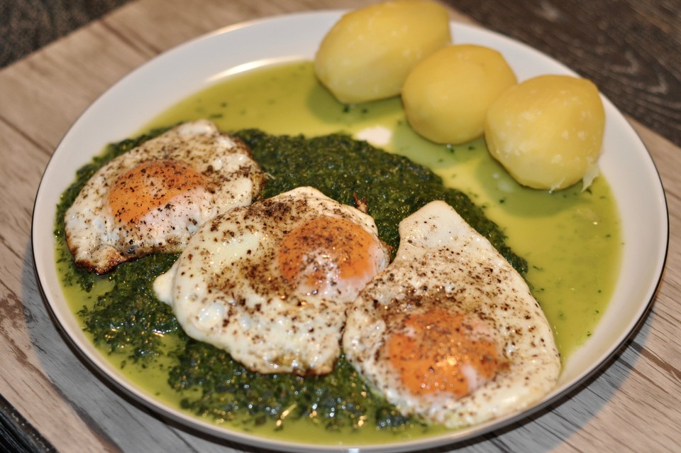 Spinat, Spiegelei und Salzkartoffeln von sissi-oma | Chefkoch.de