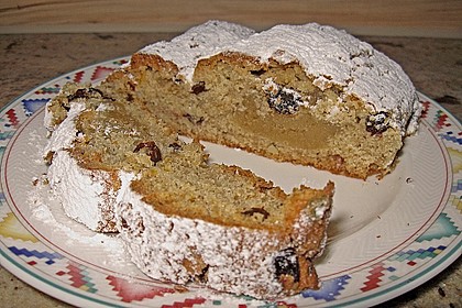 Uschis Quarkstollen mit Marzipanfüllung von ufaudie58 | Chefkoch.de