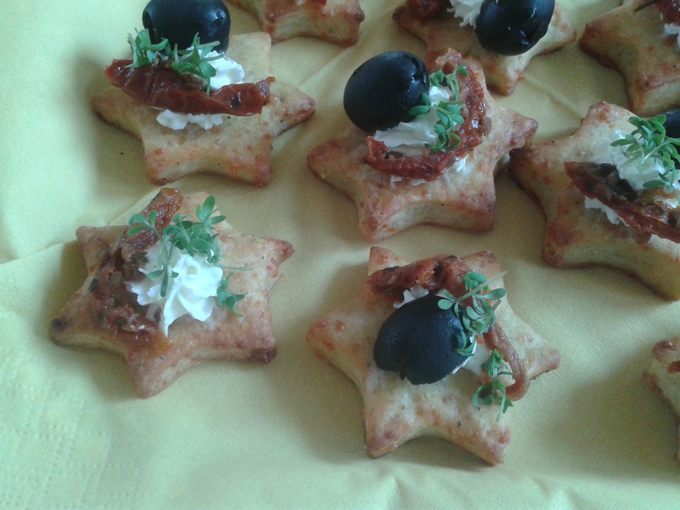 Parmesansterne mit Tomaten und Oliven | Chefkoch.de