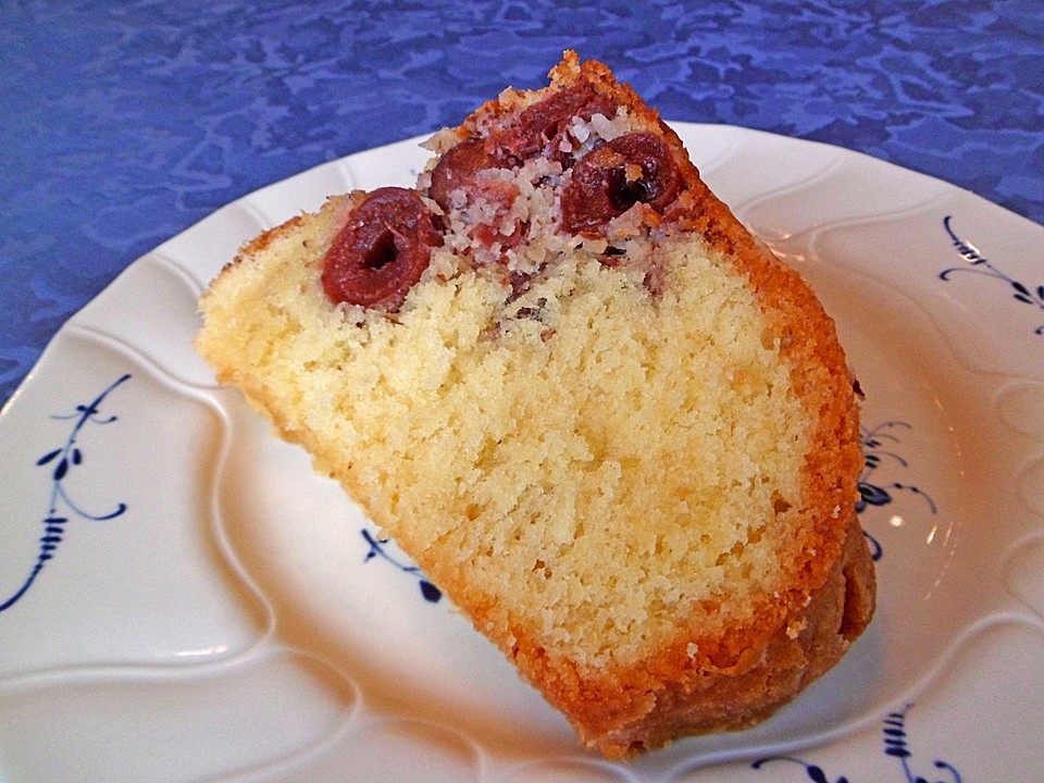 Kirsch - Gugelhupf mit Mandeln - Ein gutes Rezept | Chefkoch.de