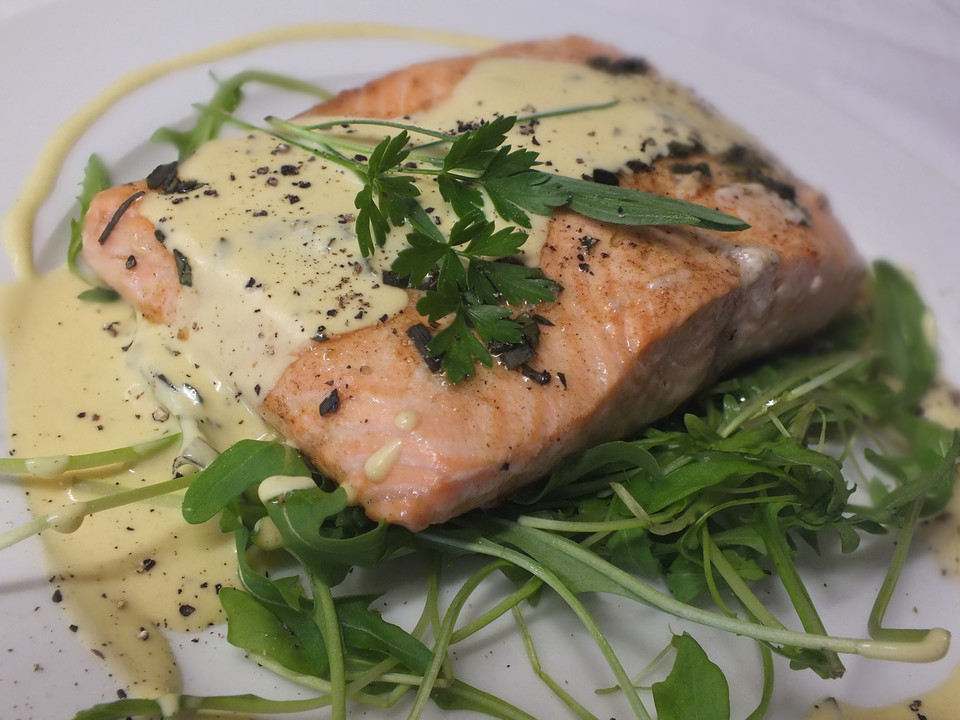 Lachs mit Estragonsauce von Nessi681 | Chefkoch.de
