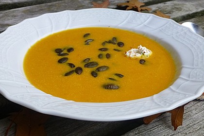 Kürbissuppe mit Äpfeln, Birnen + Lachs 12