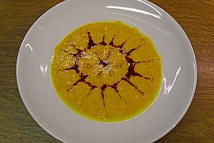 Kürbissuppe mit Äpfeln, Birnen + Lachs 5