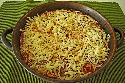 Gratinierte Hack - Laibchen in Tomaten - Champignon - Sauce 43
