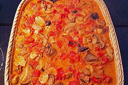 Gratinierte Hack - Laibchen in Tomaten - Champignon - Sauce 40