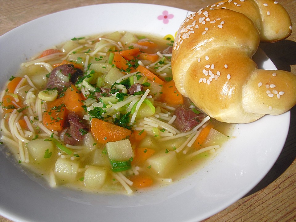 Chicas Rindfleischsuppe mit viel Gemüse von chica* | Chefkoch.de