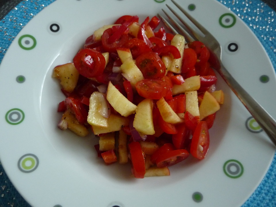 Apfel - Paprika - Salat von eva1460 | Chefkoch.de