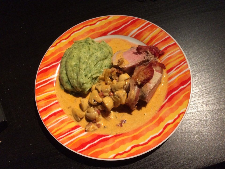 NT - Schweinefilet im Speckmantel mit Champignons und Spätzle von ...