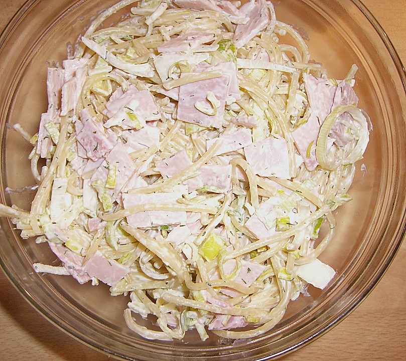 Spaghetti - Lauch - Salat von zauberkatze | Chefkoch.de