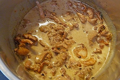 Bandnudeln mit Pfifferlingsauce 16